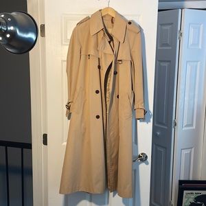 Étienne Aigner Vintage 1970’s size 16 Trench Coat